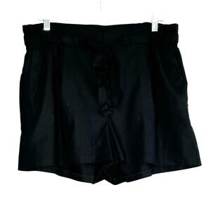 Express black high rise belted pleated shortie shorts size large